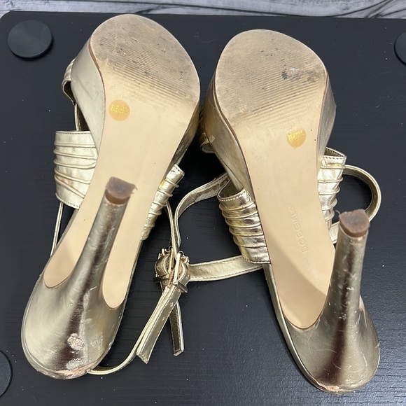 BCBG gold heals - Picture 5 of 6